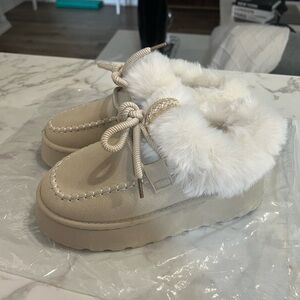 Womens Cream Suede Faux Fur Lined Thick Platform Cozy Boots Shoes